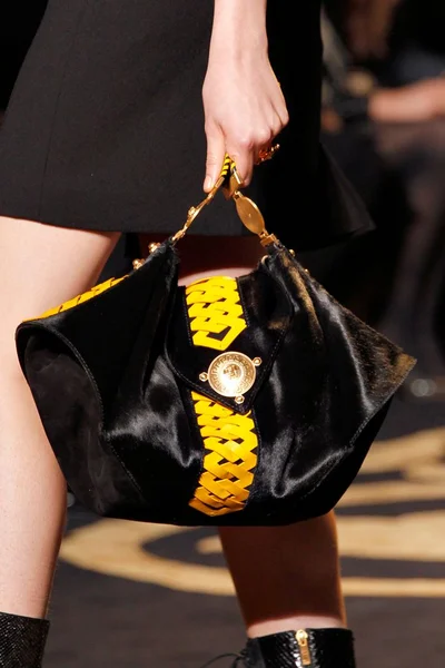Look 5
